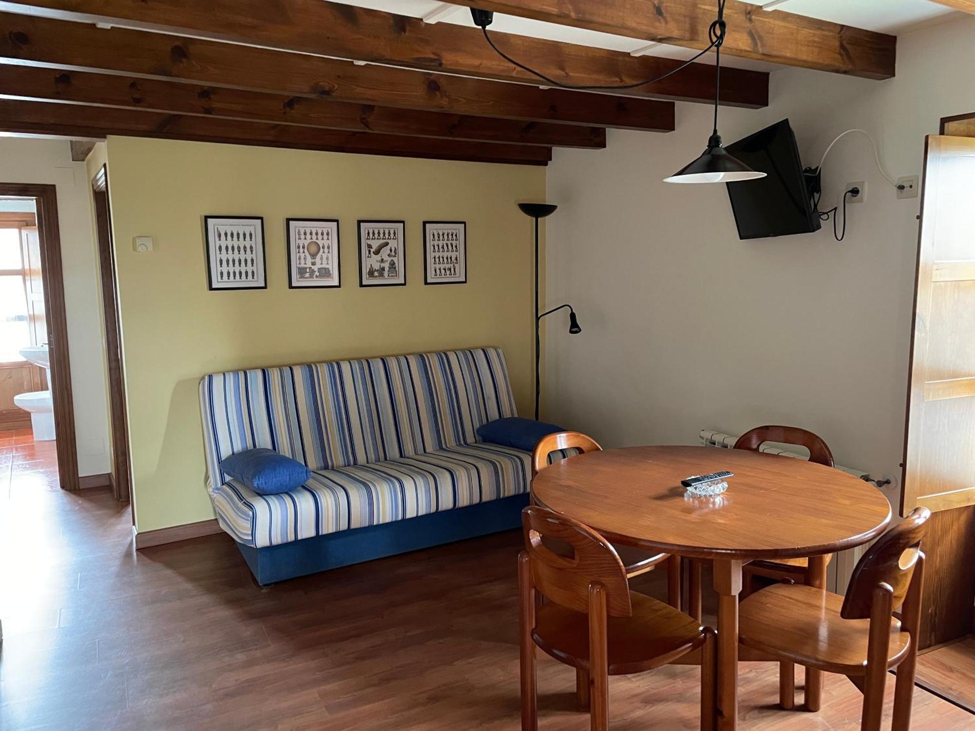Apartamentos El Cueto De Los Collado Villanueva de Pria ภายนอก รูปภาพ