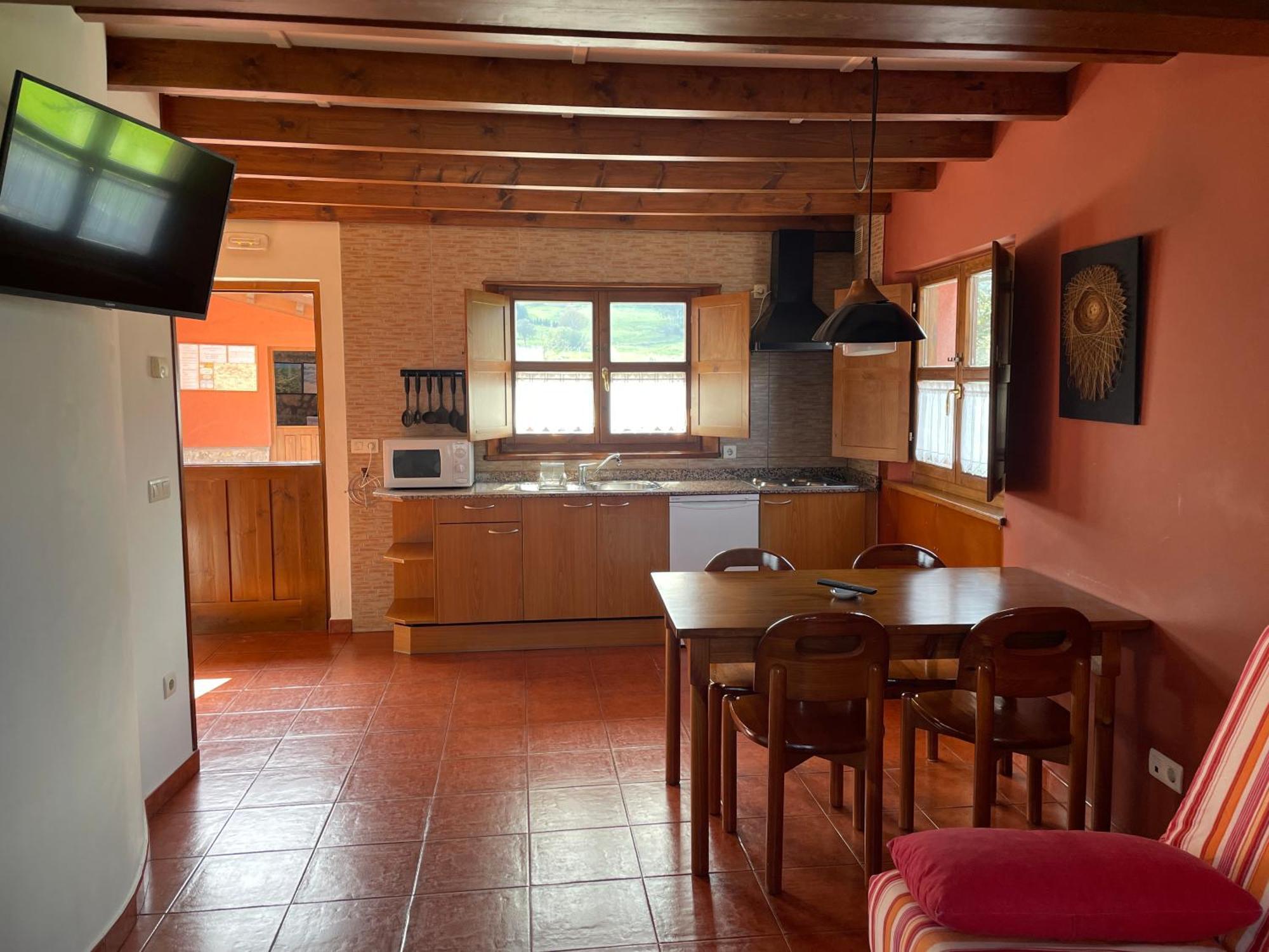 Apartamentos El Cueto De Los Collado Villanueva de Pria ภายนอก รูปภาพ