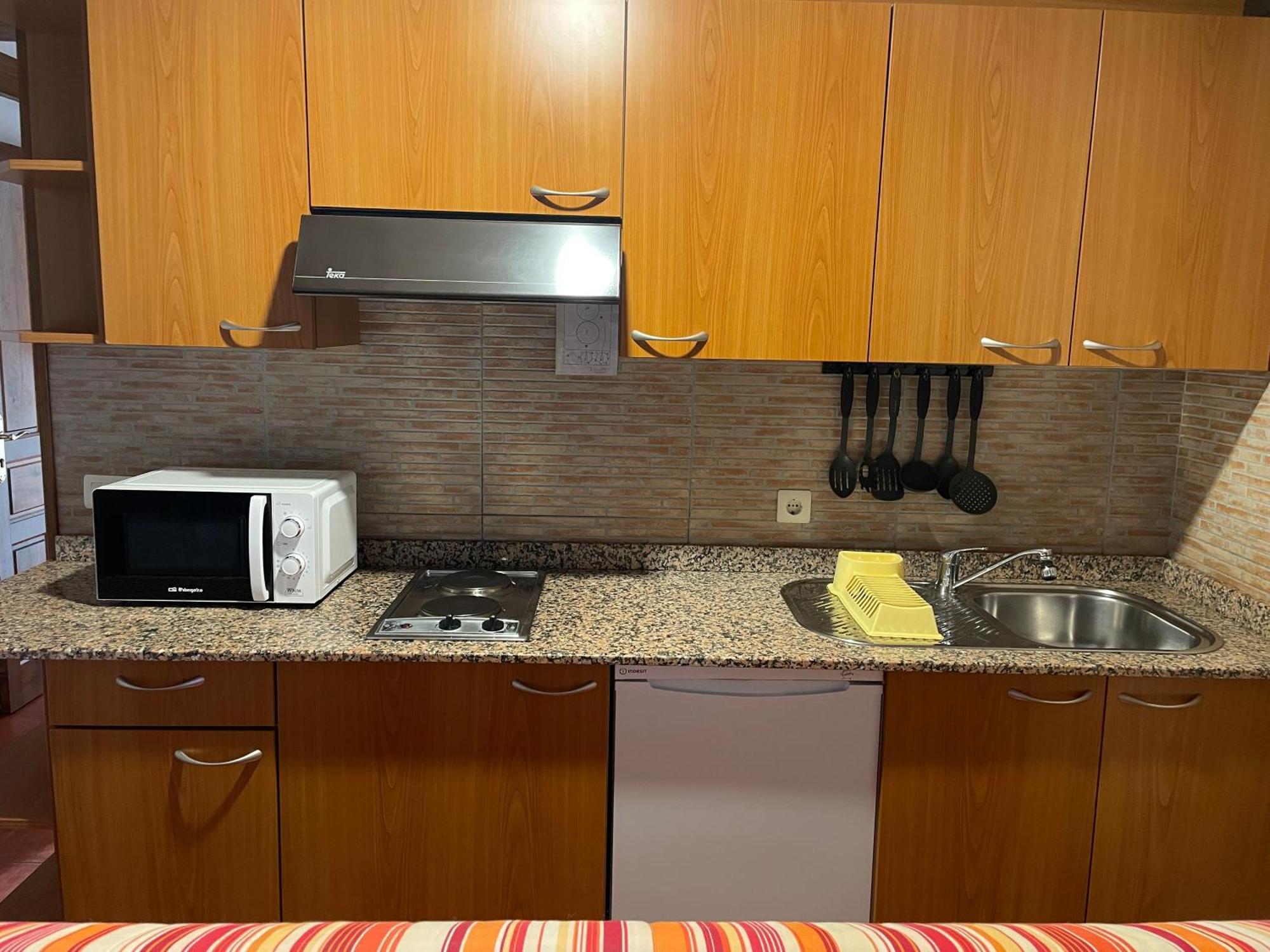 Apartamentos El Cueto De Los Collado Villanueva de Pria ภายนอก รูปภาพ